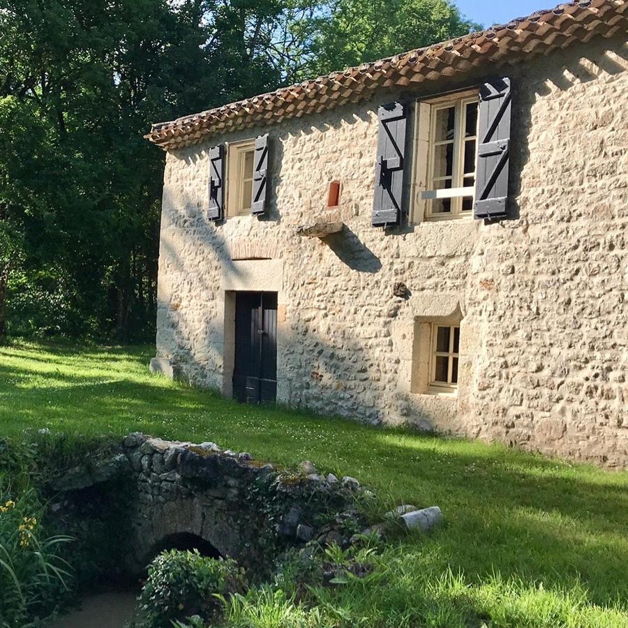 Gite De Charme Avec Piscine Montpezat-de-Quercy Luaran gambar