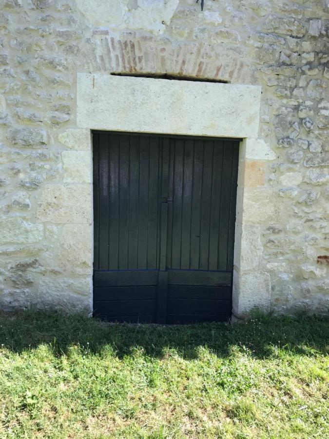 Gite De Charme Avec Piscine Montpezat-de-Quercy Luaran gambar
