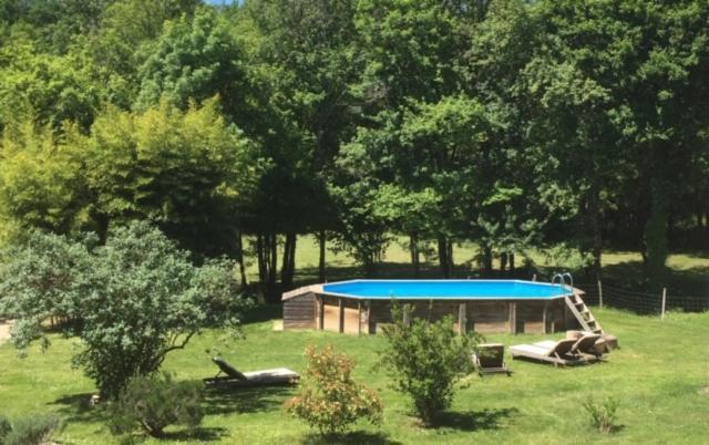 Gite De Charme Avec Piscine Montpezat-de-Quercy Luaran gambar